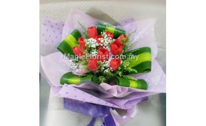 10 Valentines red tulips