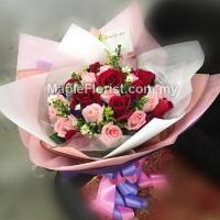 24 mixed roses bouquet