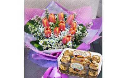 10 tulips bouquet + 1 box ferrero rocher (16pcs)